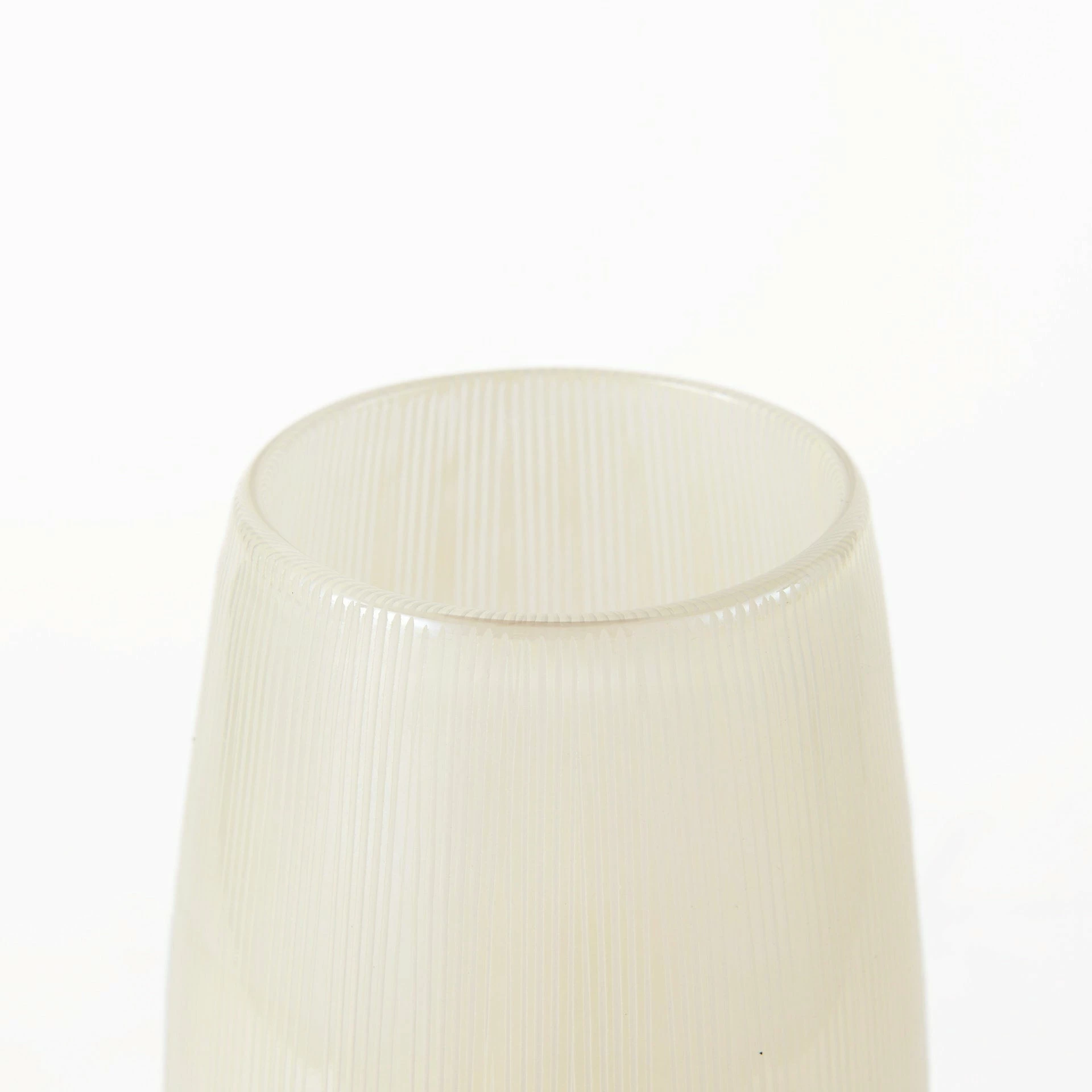 Best Sale ✔️ Mercana Agnetha 5.5L X 5.5W X 14.1H Gold/Cream Ombre Glass Vase ✨ - Image 4