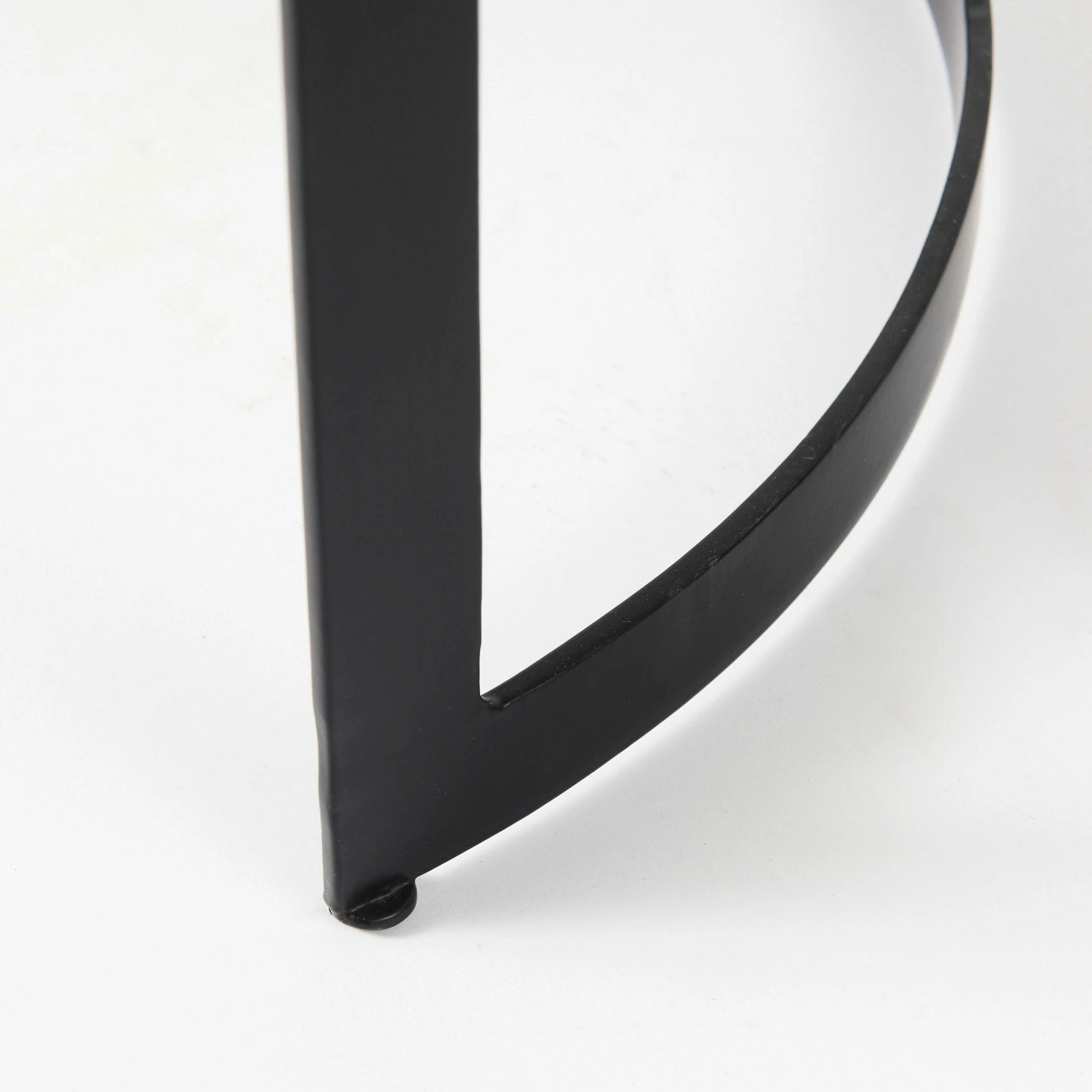 New ๐ Mercana Aisley (Set Of 2) 19.3L X 19.3W X 19H Light Brown Wood W/ Black Metal Base Round Nesting Side Tables - 19.3L X 19.3W X 19.0H ๐ - Image 10