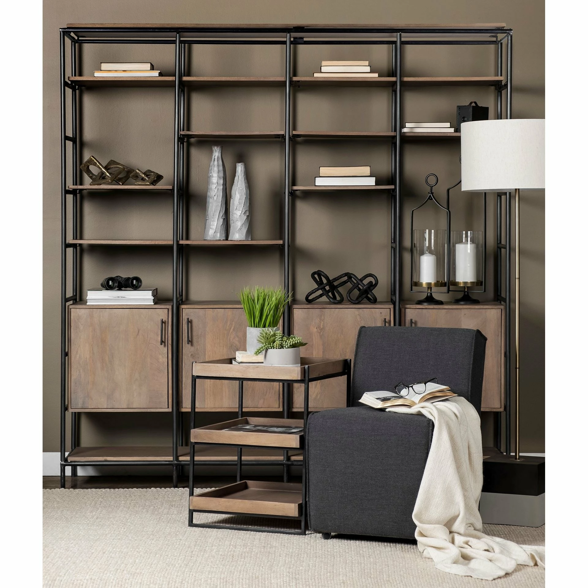 Budget 🎉 Mercana Delaunay II (Small) 5L X 6W Gold 🔨 Hammered Metal Interlinked Patterned - 4.7L X 6.2W X 3.1H ✔️ - Image 6