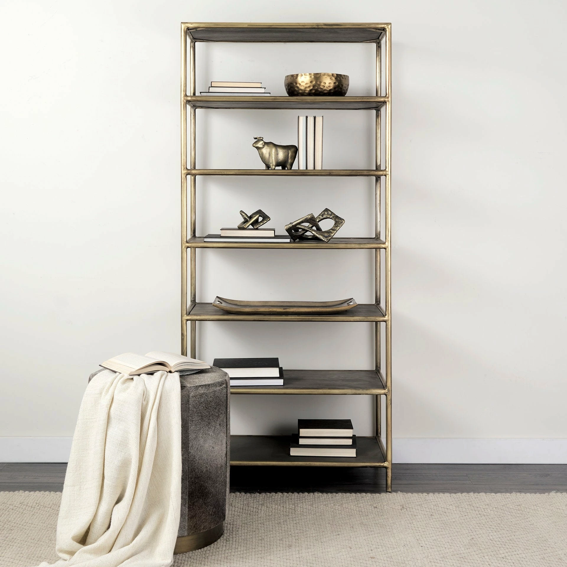 Budget 🎉 Mercana Delaunay II (Small) 5L X 6W Gold 🔨 Hammered Metal Interlinked Patterned - 4.7L X 6.2W X 3.1H ✔️ - Image 7