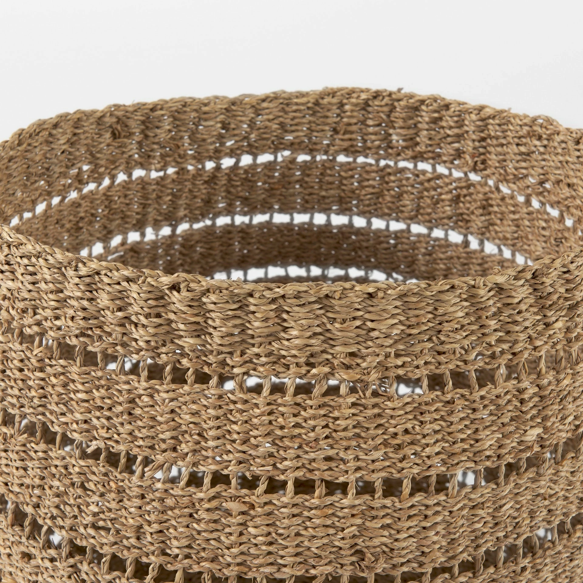 Buy π₯° Mercana Hayes 17.7L X 17.7W X 11.8H (Set Of 2) Medium Brown Seagrass Round Basket With Stripe Pattern π - Image 4