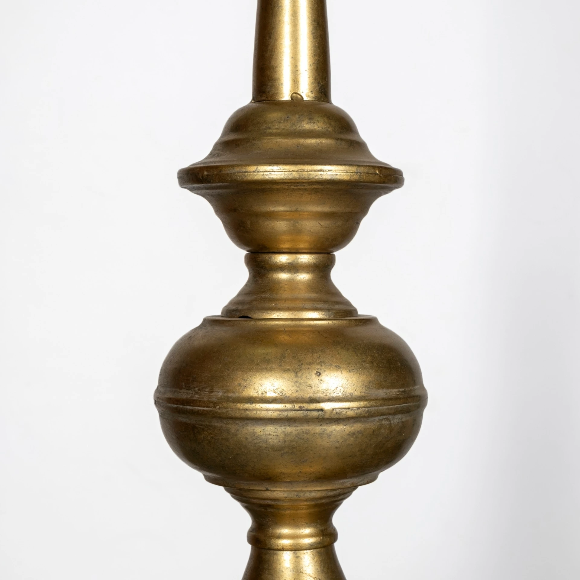 Best reviews of ๐ฏ Mercana Capsa Antique Gold & Silver Toned Metal Dome Pendant Light - 17"W X 17"D X 29"H ๐ฏ - Image 6