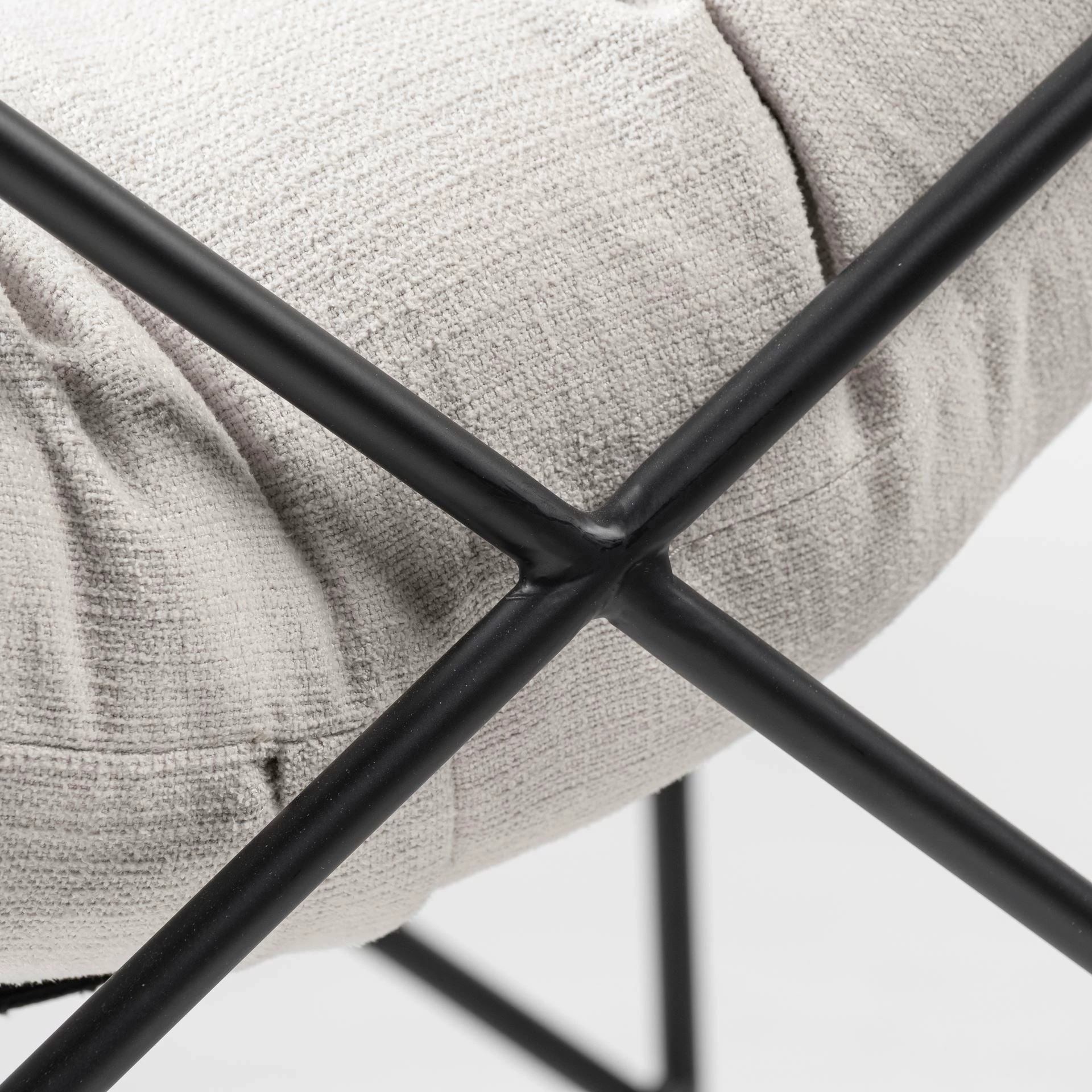 Promo π Mercana Leonidas Cream Upholstered Padded Seat And Black Metal Frame Accent Chair - 28.5W X 29.5D X 34.0H π - Image 8