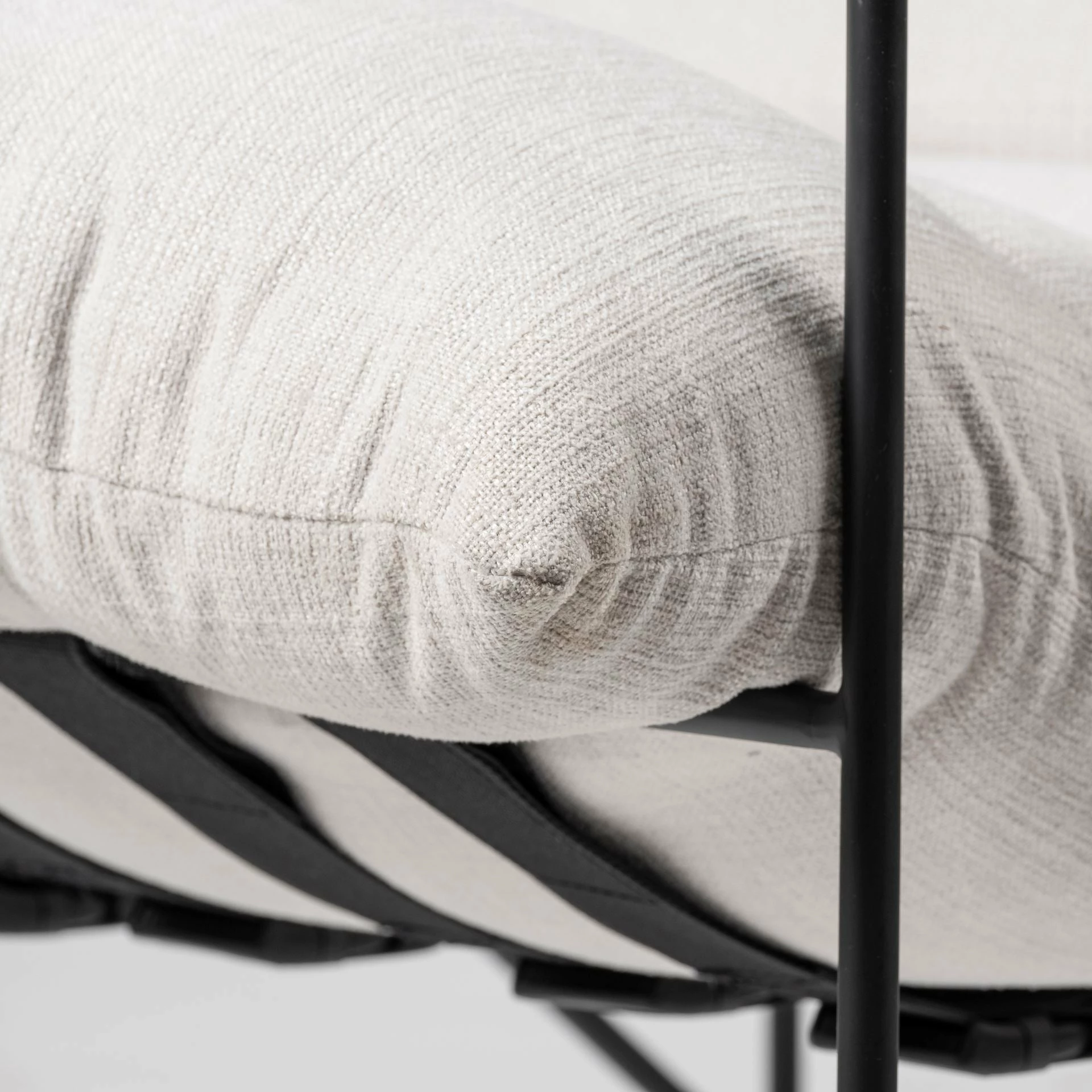 Promo π Mercana Leonidas Cream Upholstered Padded Seat And Black Metal Frame Accent Chair - 28.5W X 29.5D X 34.0H π - Image 9