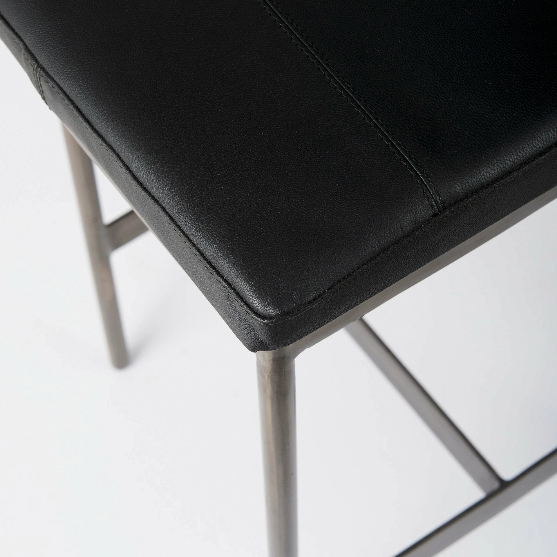 Best reviews of 😉 Mercana Millie 16.5L X 18.0W X 26.0H Black Leather Seat W/ Nickel Metal Frame Counter Stool 🔔 - Image 6