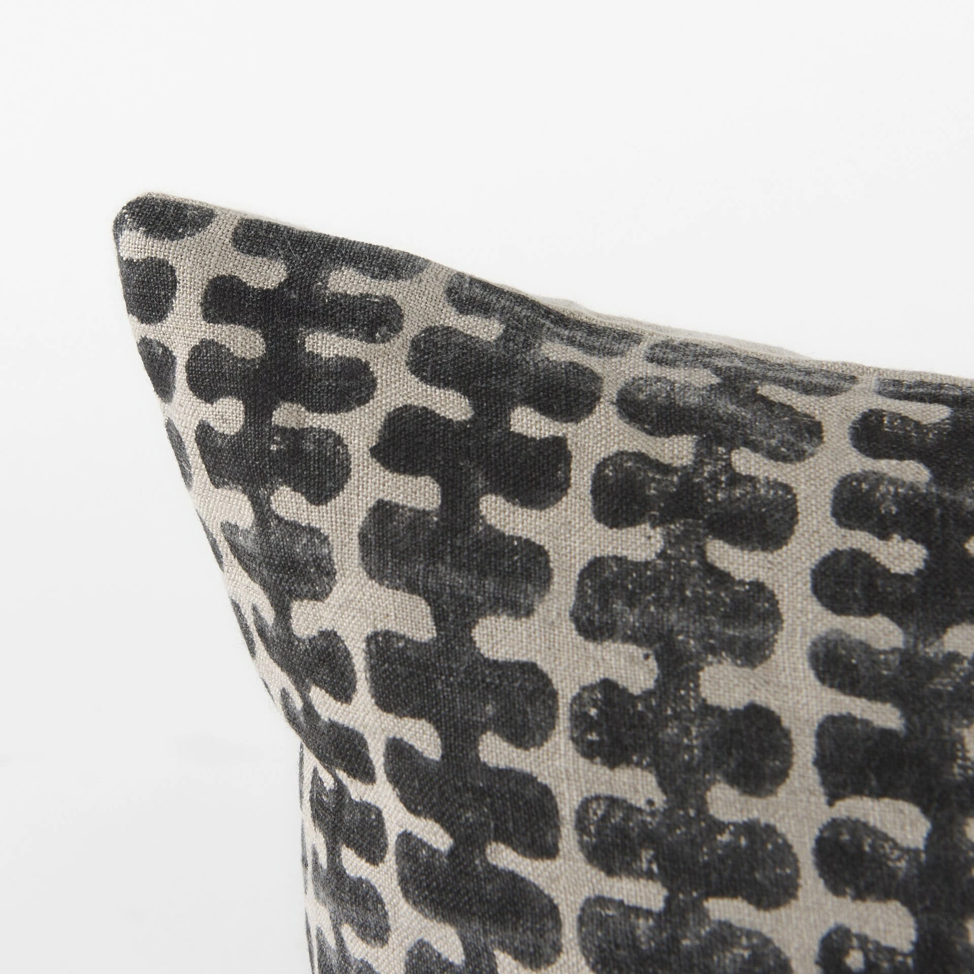 Buy 🧨 Mercana Miriam 13L X 21W Beige And Black Fabric Ikat Patterned Decorative Pillow Cover ✨ - Image 6