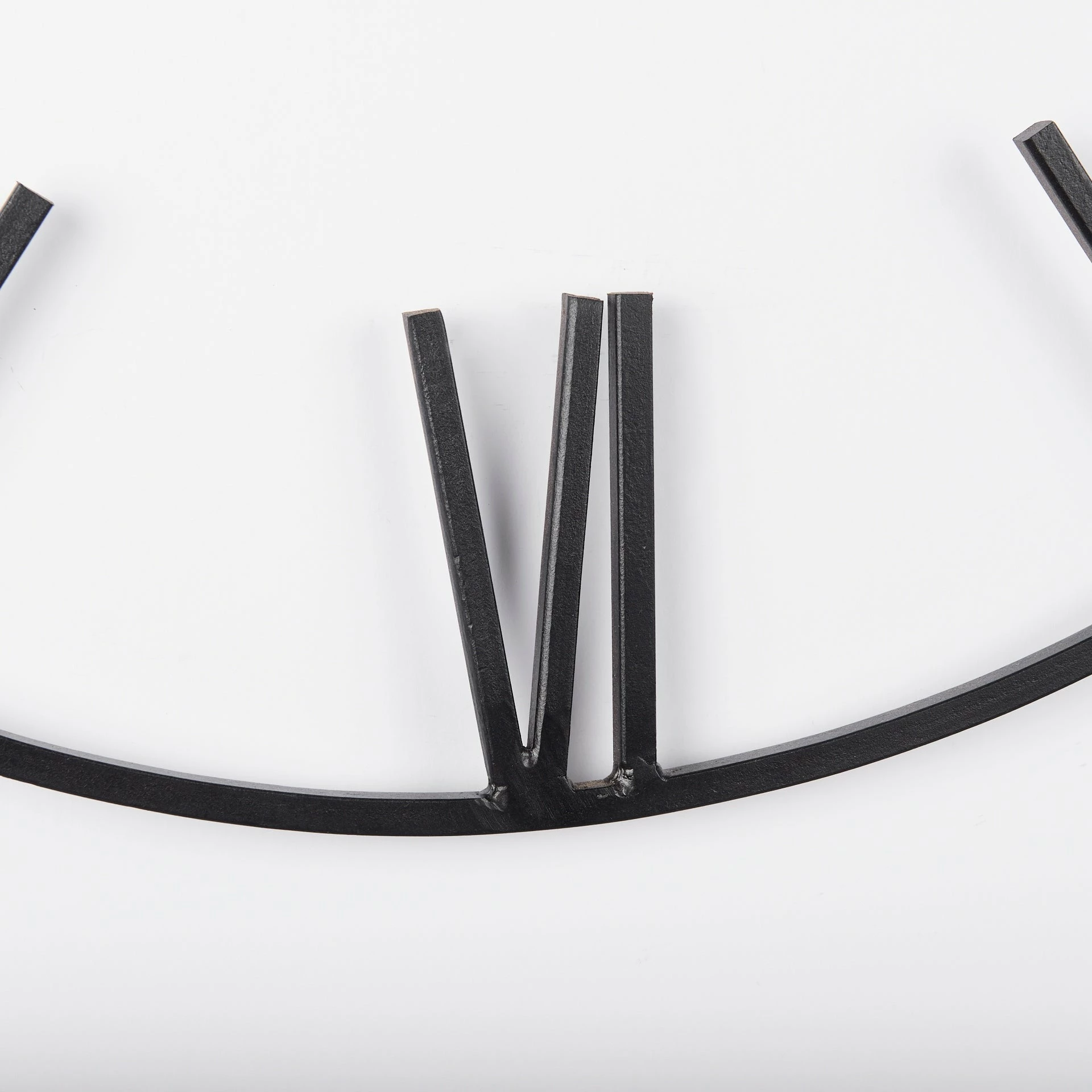 Budget โ Mercana Roman 36" Round Oversize Industrial Wall Clock - 36"W X 36"H X 2"D ๐ - Image 7