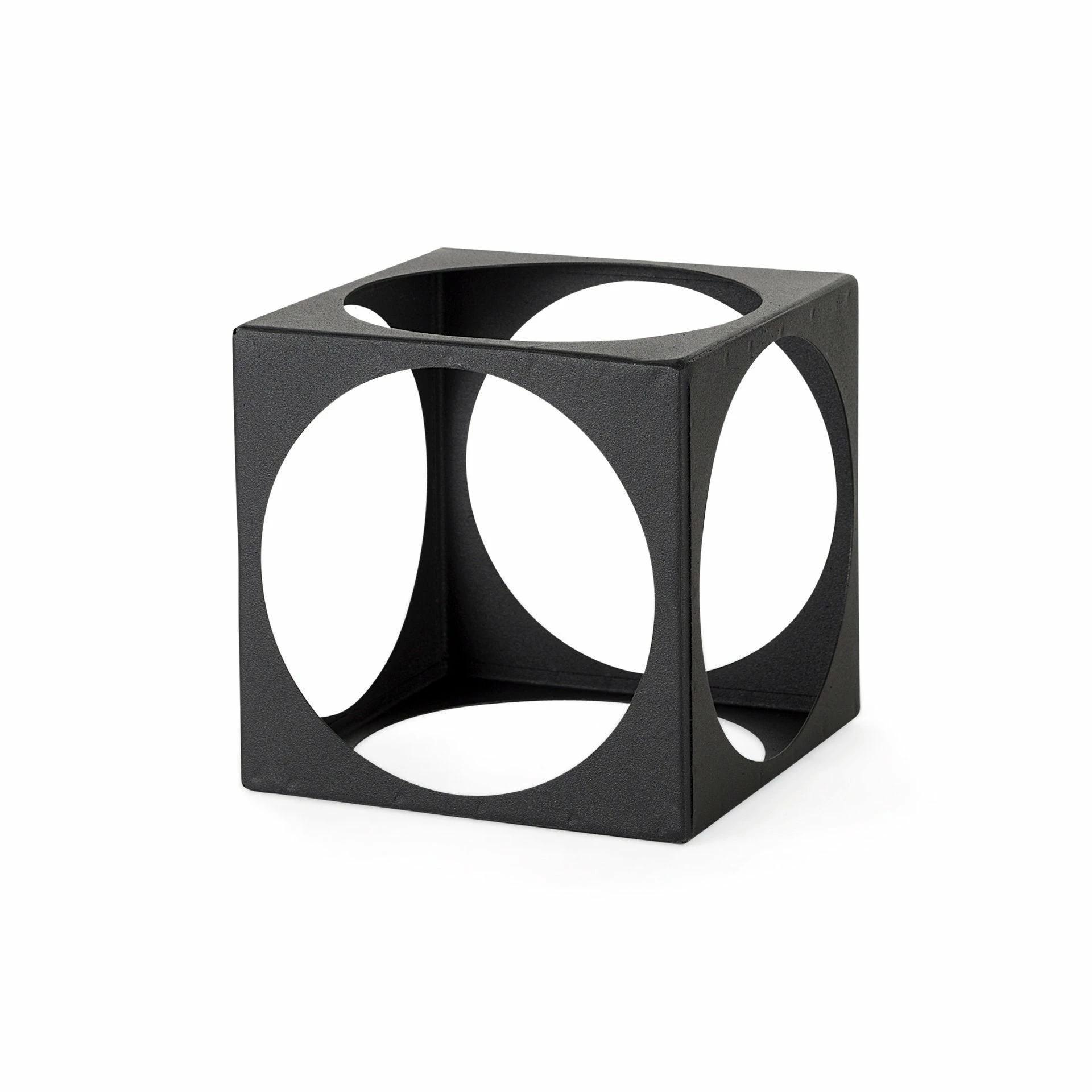 Outlet ๐ Mercana Trifolia 4.9L X 4.9W X 4.9H Matte Black Metal Small Square Decorative Object โ